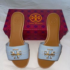 TORY BURCH - 
EVERLY SLIDE - CALF LEATHER/CALF
LEATHER
4400121549